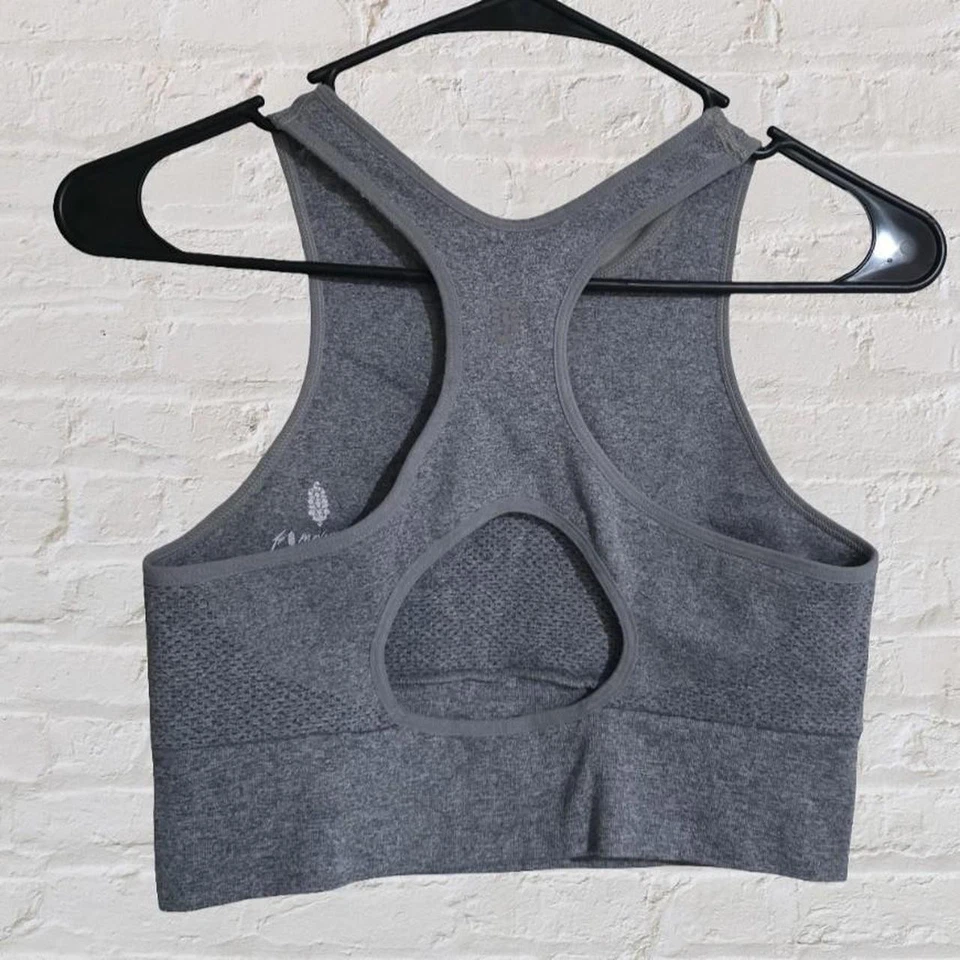 Sutiã esportivo feminino Free People cinza gola alta tamanho M/L roupa ativa treino - Imagem 3 de 4
