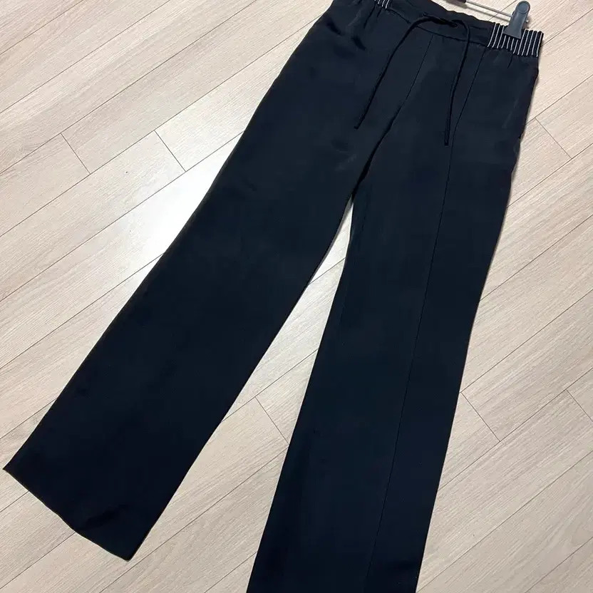 Valentino Silk Belted Trousers Black Fashion Pants Women thumbnail 6