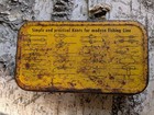 RARE VINTAGE FISHING KNOT GUIDE /TIN BOX — photo 1