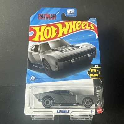 2026 Hot Wheels Batmobile #4/250 Batman #1/5 (A)