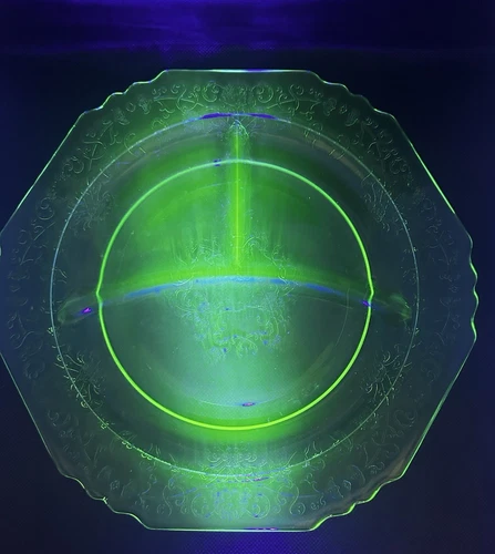 VTG Uranium Depression Glass Dinner Plate Florentine 9-3/4" Hazel Atlas