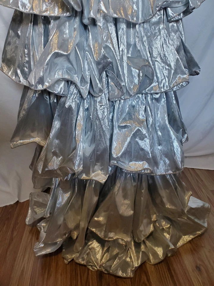 Серебряное выпускное платье 1980-х - Изображение 3 из 4