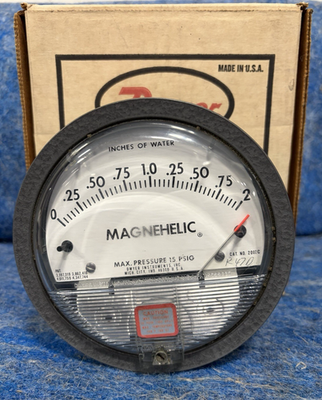 #ad Dwyer Instruments MAGNEHELIC Pressure Gauge 2002 $30.00