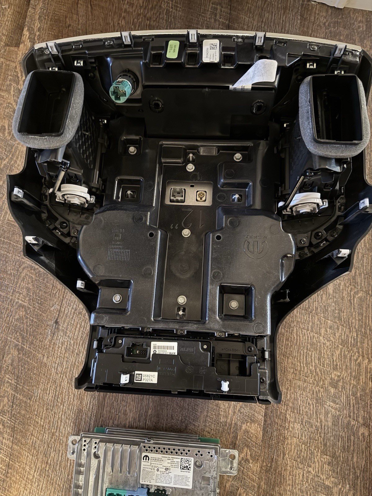 Picture 5 of 6