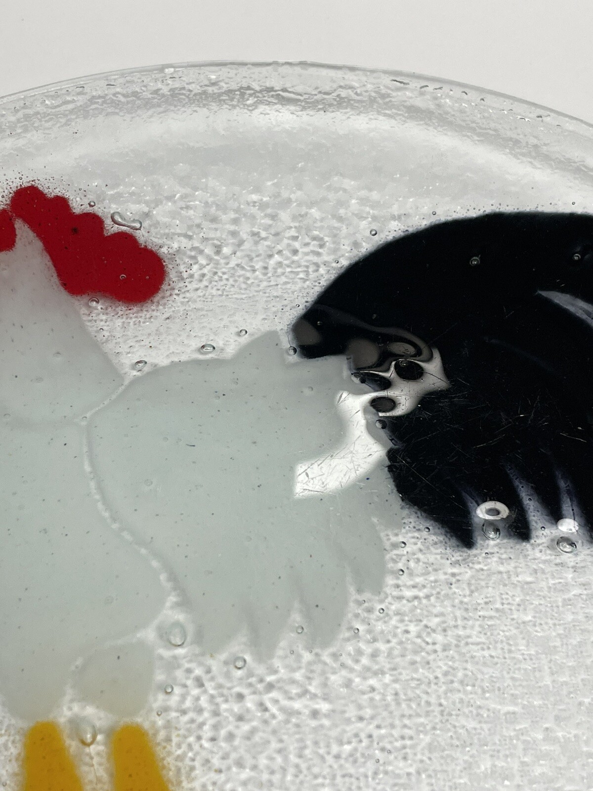 Peggy Karr Signed Fused Art Glass Rooster Checkered  7.75” Plate Mackenzie Style