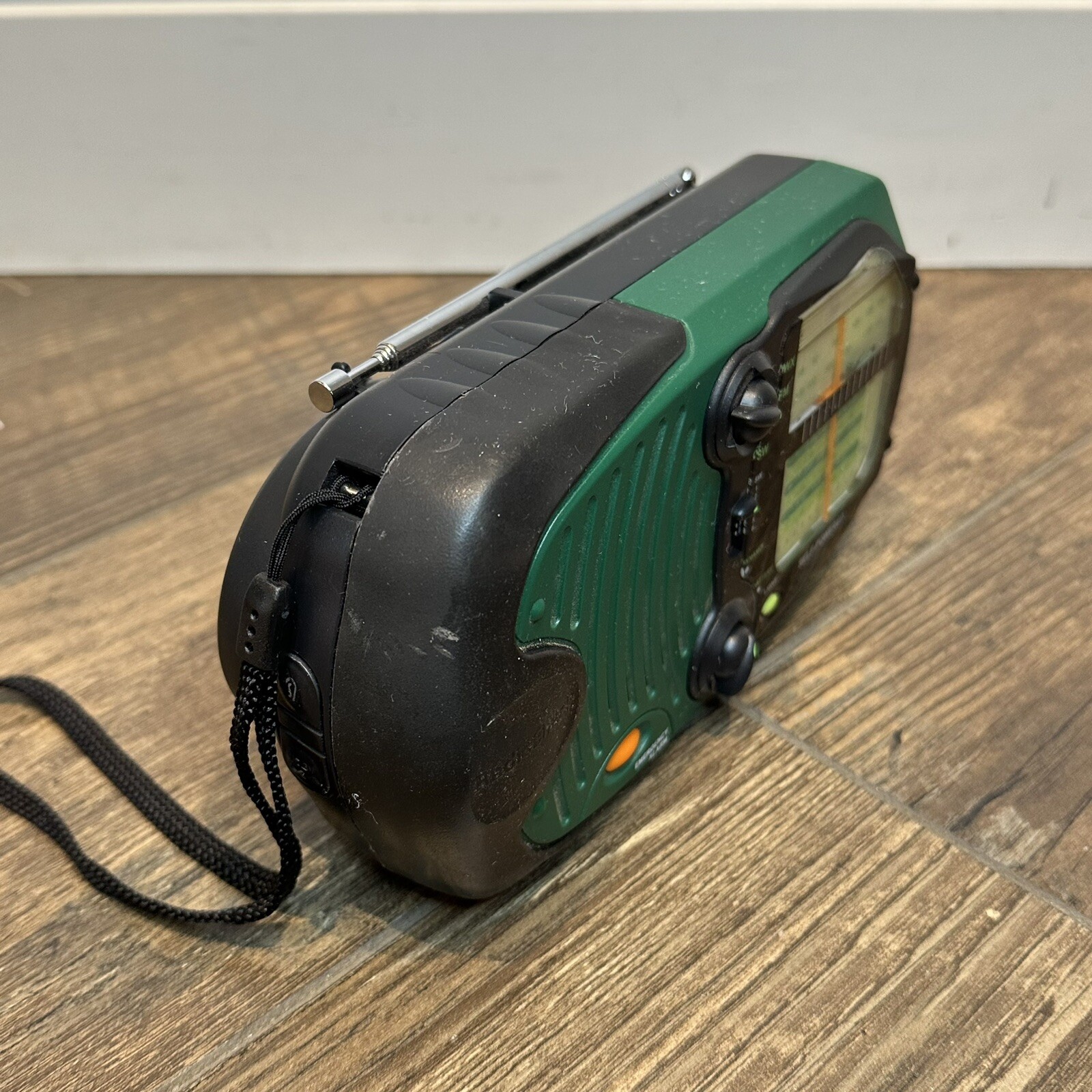 RadioShack Portable Radio *In Box* AM/FM/WX/SW SelfPowered Emergency