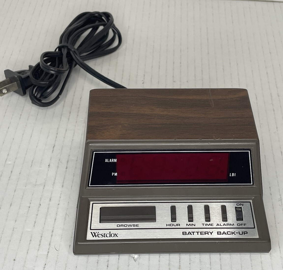 Small Westclox Digital Alarm Clock Model 22682 Battery Backup Vintage Wood Look