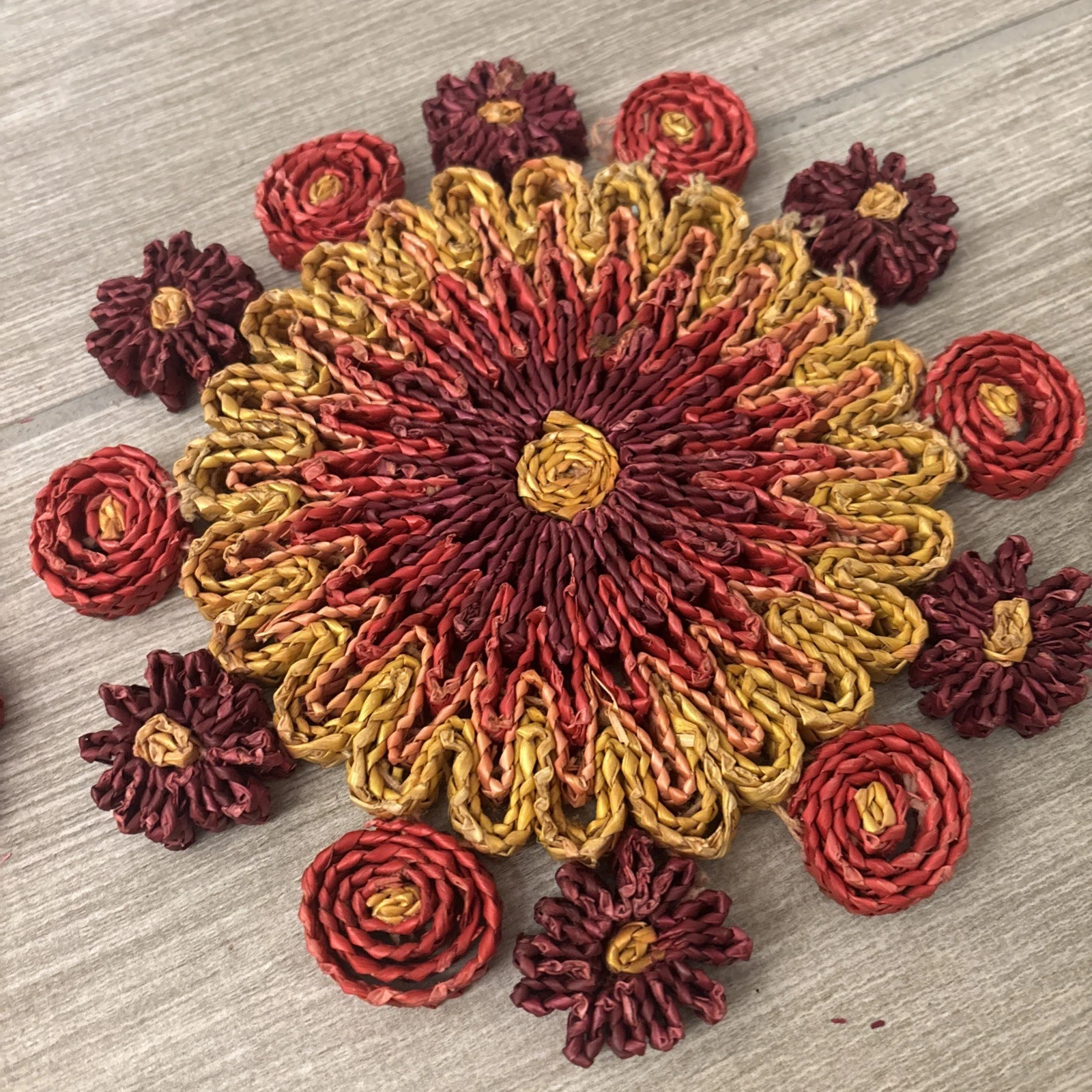 Boho 1970's Vintage Raffia Rattan Colorful Trivets /Hot Pads 4 Count 7"each - product detail image 6