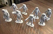 space astronaut figures x 8