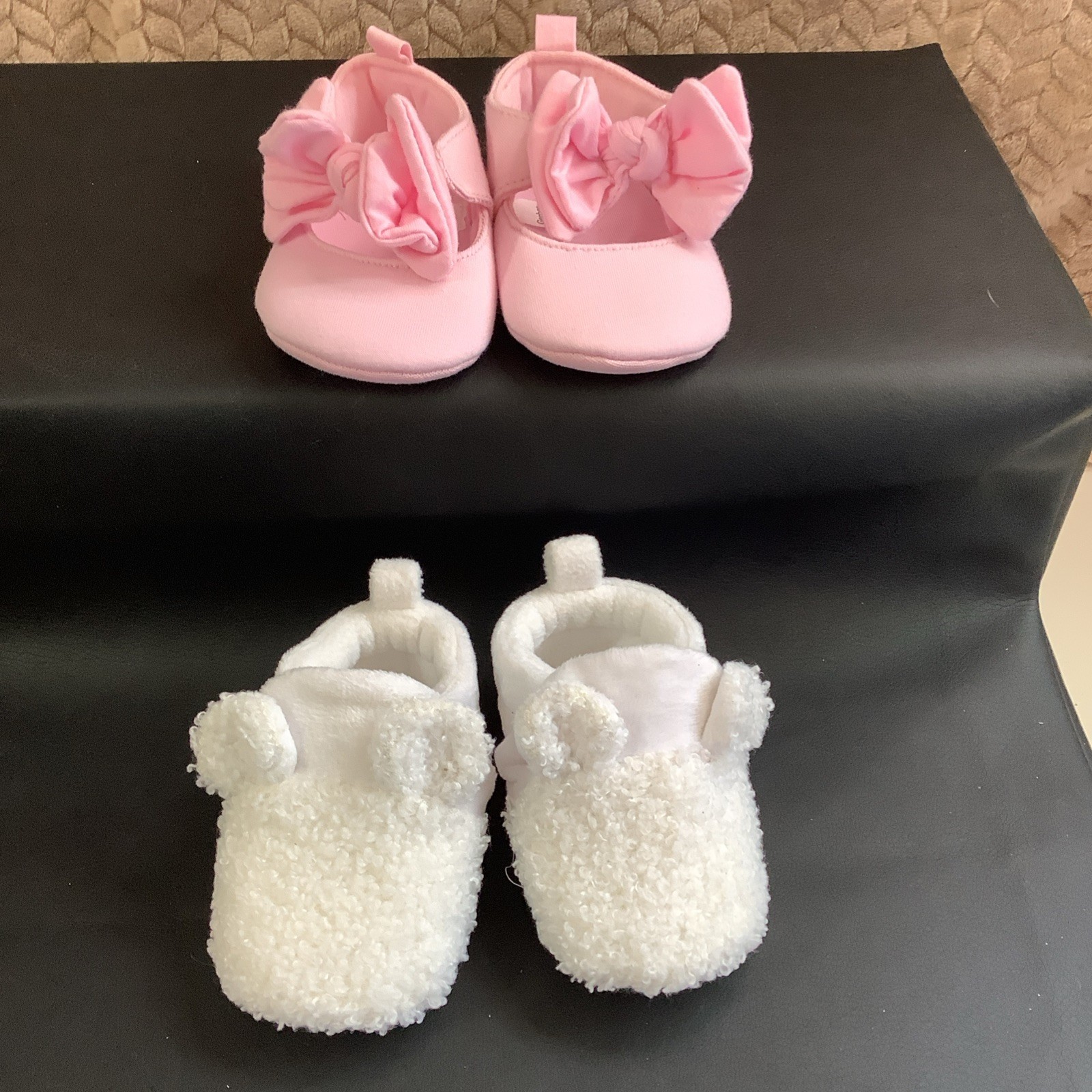 Soft Sole White Teddy Bear 0-3 Mo And Pink With Bows 6-9
