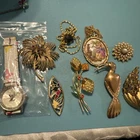 VINTAGE COSTUME JEWELRY! Lot 901