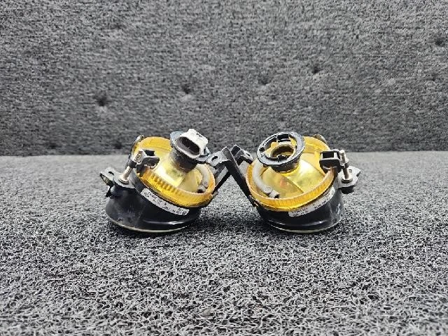 Luz antiniebla izquierda Volkswagen Tiguan 2009 Foto 3 de 4