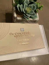 BEAUTY CROP Essentials Face Palette Bronzer Highlighter Blush Full Size Sealed