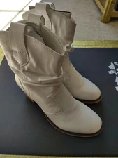 Rollda Women's Boots Size 8us