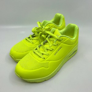 tenis feminino amarelo neon