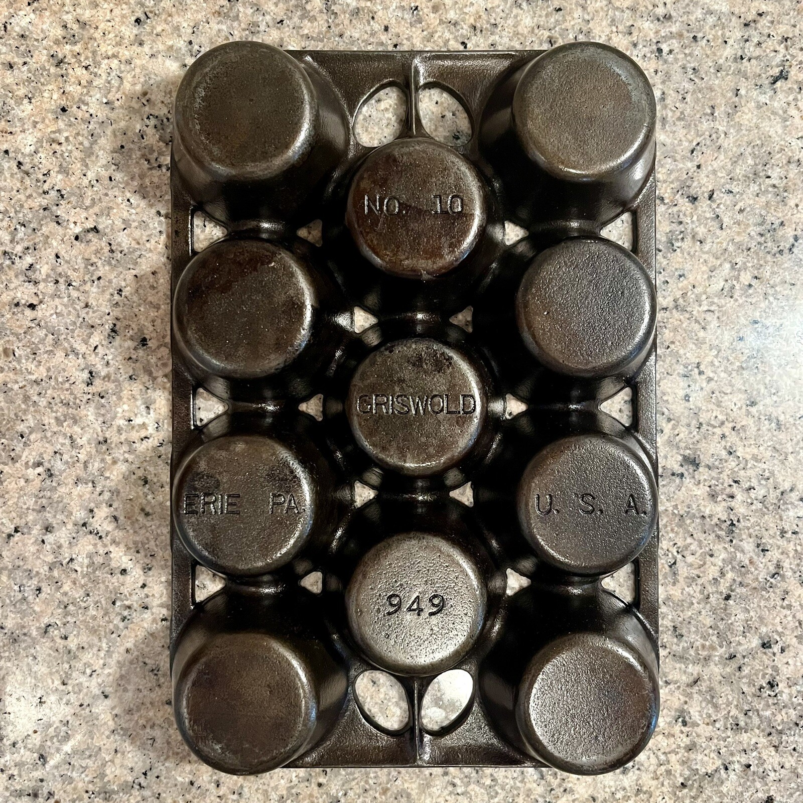 Antique Griswold Cast Iron Popover Pan No 10 949 Muffin Gem 11 Cup