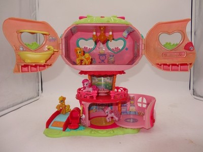 My Little Pony Ponyville Pinkie Pie Balloon House Playset by Hasbro 2006 with Po