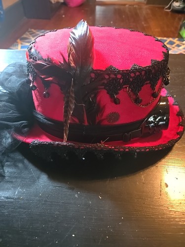 Steampunk Victorian Wool faux Leather Trim Hat Red Back Gothic - Picture 3 of 3