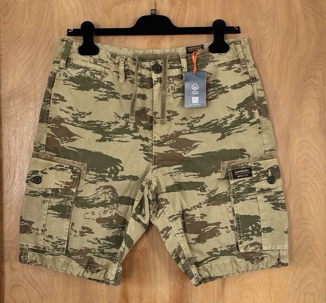 Superdry Men's Parachute Light Shorts Lizard Camo Desert Size 32" NWT image 2