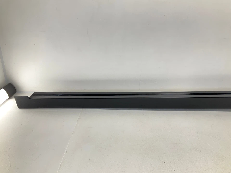 17-20 HYUNDAI Ioniq Driver-Lado izquierdo Panel basculante Falda Moldura Foto 4 de 4