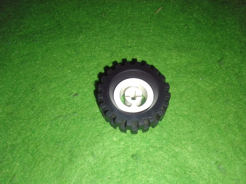 LEGO Technic 8210 Nitro Bike GTX / GTX 500, photo 2 sur 4