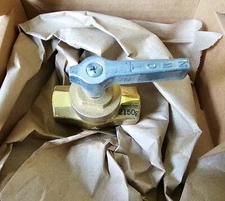 [Town Food Service 226102F] 3/8F X 3/8F NPT Brass Gas Valve