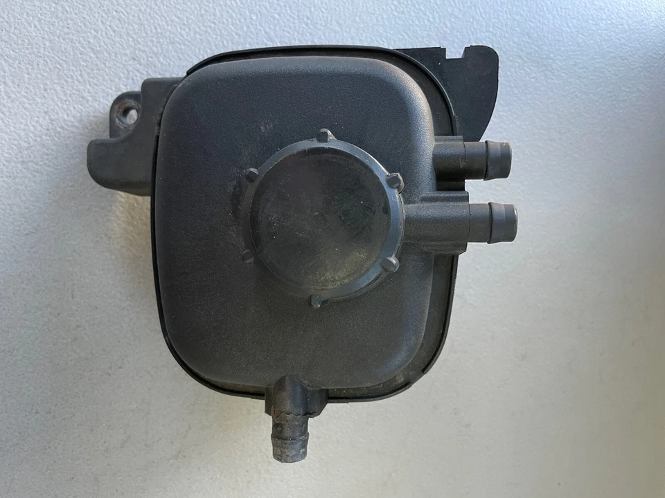 1999 Jaguar XJ Vanden Plas líquido de arrefecimento radiador tanque de transbordamento - Imagem 4 de 4