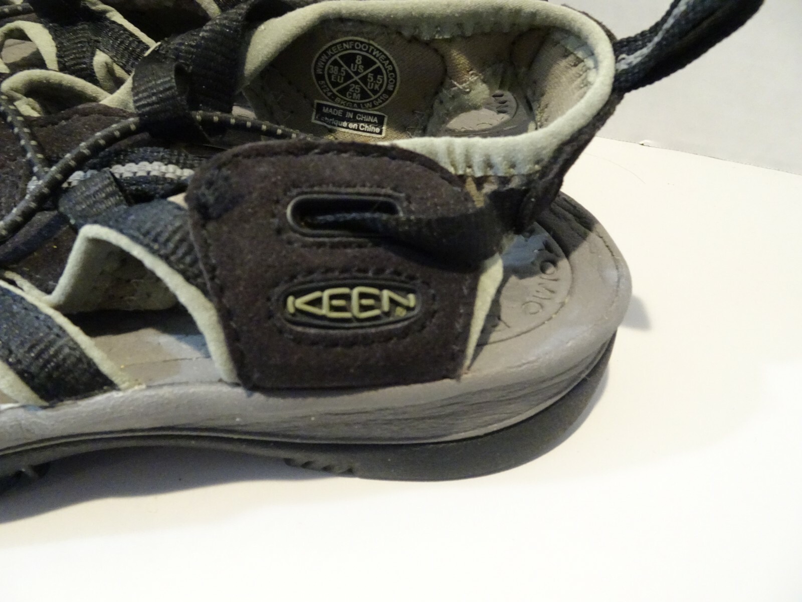 Sandali scarpe acqua KEEN Whisper taglia 8 nero grigio gargoyle escursionismo outdoor