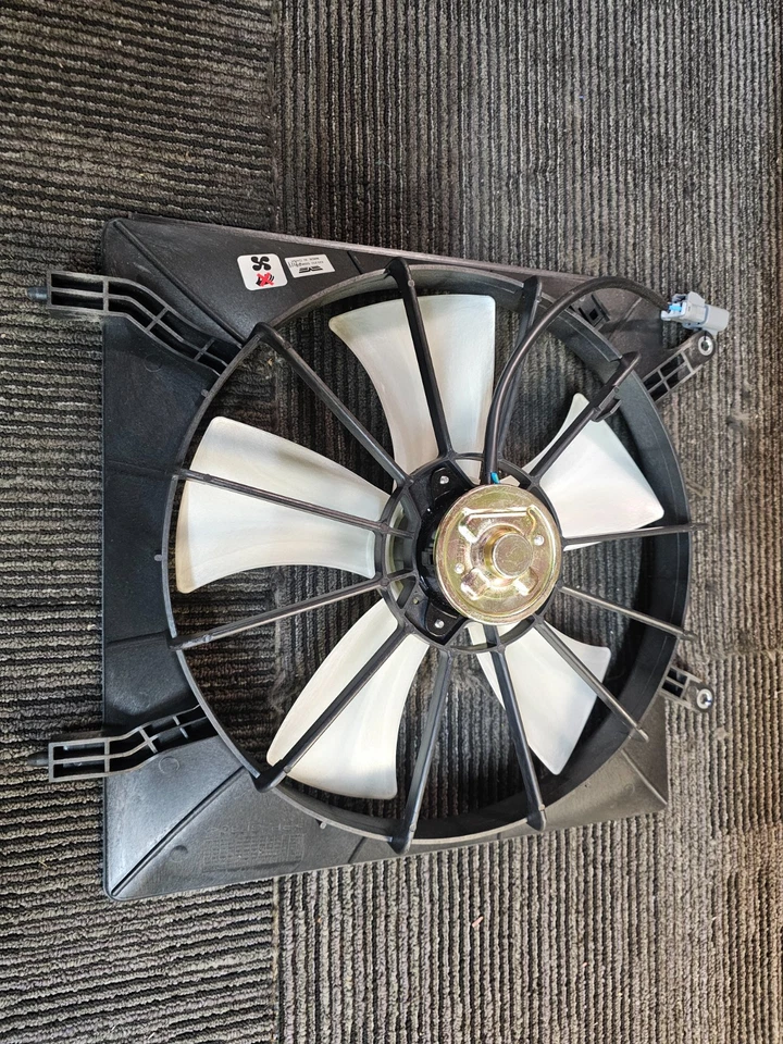 Conjunto de ventilador de radiador Dorman 620-232 para Honda Element 2003-2011 Honda CR-V 2002-06 - Imagem 3 de 4