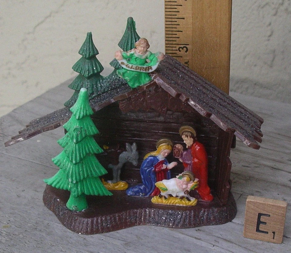 E Vintage Xmas Nativity Set Mini Plastic Glitter Creche Scene Hong Kong Manger - Image 2 of 4