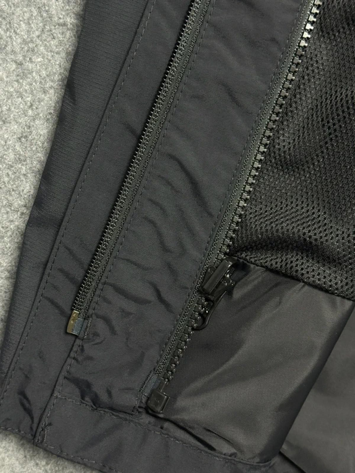 Berghaus Goretex HillWalker IA Women’s Waterproof Jacket Black Uk 10 - RRP  £195 image 9