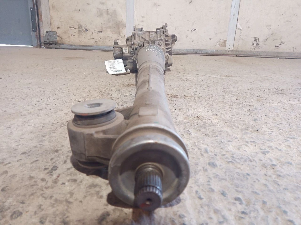 3.49 Ratio Rear Carrier from 2023 Chevrolet Traverse 11382896 - Image 2 of 4