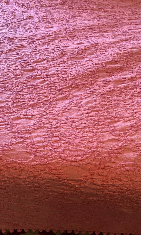 Colcha vintage con flecos de pompón tamaño completo texturizada rosa chicle 94 X 112 Foto 3 de 4
