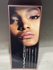 MAC Cosmetics Basic Brush Kit -  Eye
