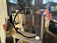 Coffee Urn Grindmaster PercisionBrew 2x3gallon 8103E (ORG. $8,800) READ…