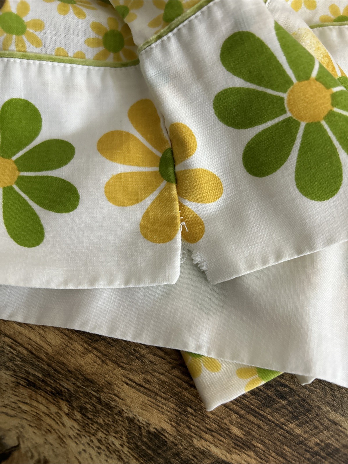 Vintage 70s Pillowcases Lady Pepperell Set 2 Yellow/Orange Green Flower Power