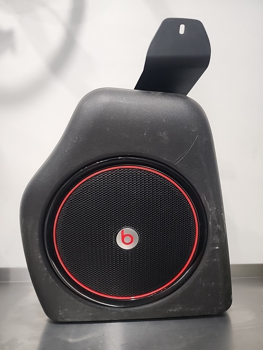05091470AC 13 - 17 Dodge Charger SXT Beats Trunk Mounted Speaker