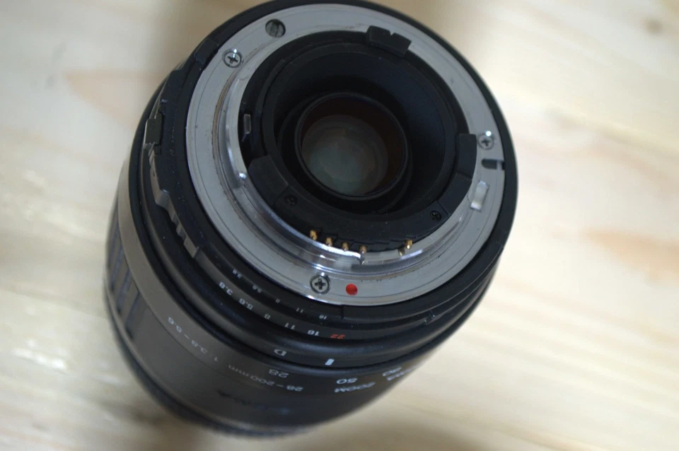 Sigma 28-200mm lens manual focus - Faulty Won't Focus - Image 2 of 4