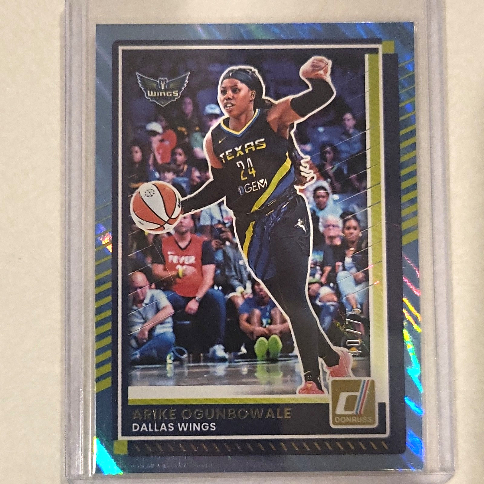 Panini 2025 Donruss WNBA Arike Ogunbowale #39 Blue Laser /75 Wings