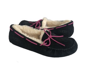 ugg moccasins with bow