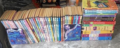 RL Stine Goosebumps Bundle Scholastic 1997 x55 books + Book Ends job lot vintage