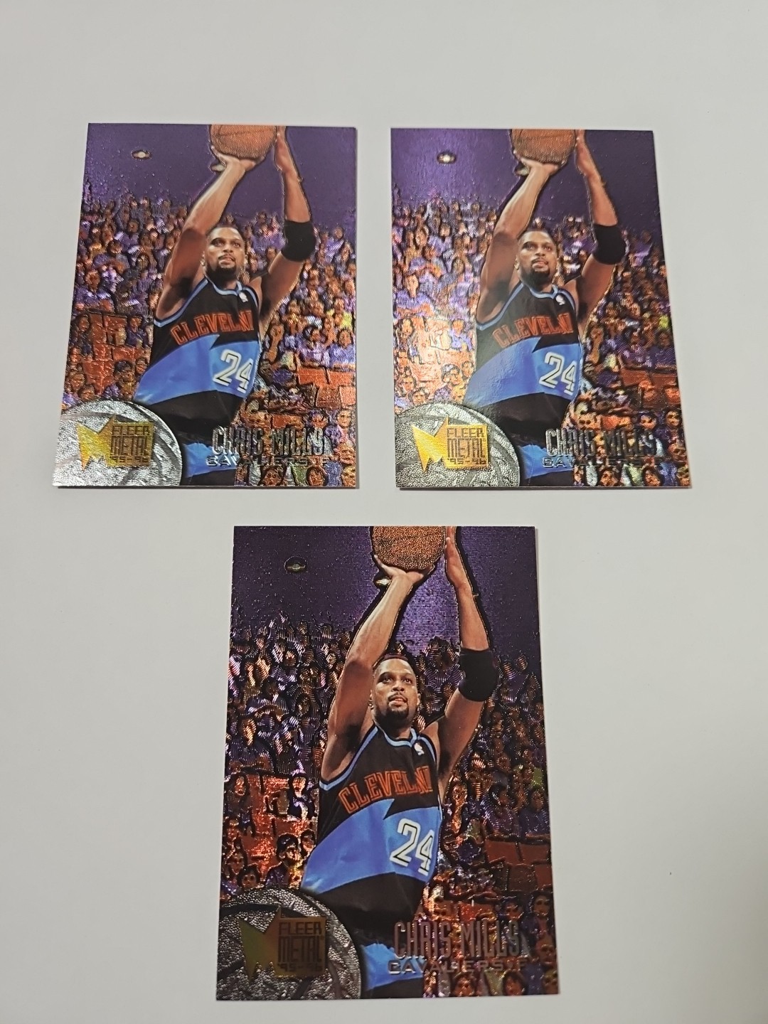 1995-96 Fleer Metal Basketball #137 Chris Mills Cleveland Cavaliers Lot of 3 NM