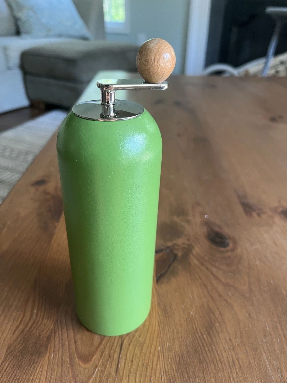 ANTHROPOLOGIE CATANIA MANGO WOOD PEPPER MILL
Opens in a new window or tab