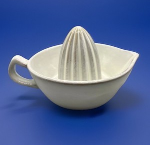 CITRUS JUICER REAMER Hearth & Hand Magnolia Neutral Cream Stoneware Cottage