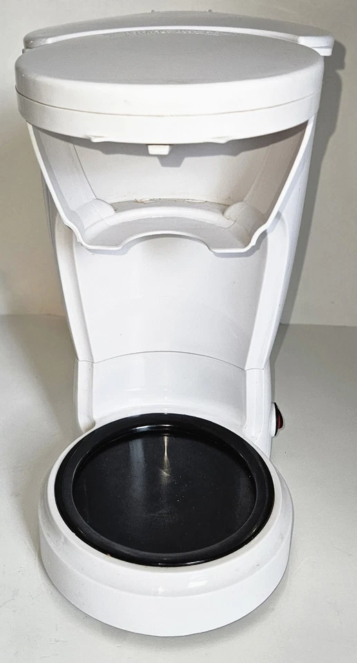 Rival 12 Cup White Basic Drip Style Coffee Maker Model # Rv-076 / Manual-filters - Image 4 of 4