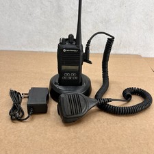 Motorola CP185 VHF Two Way Radio w/ Charger Dock, Speaker Mic, Battery  Antenna