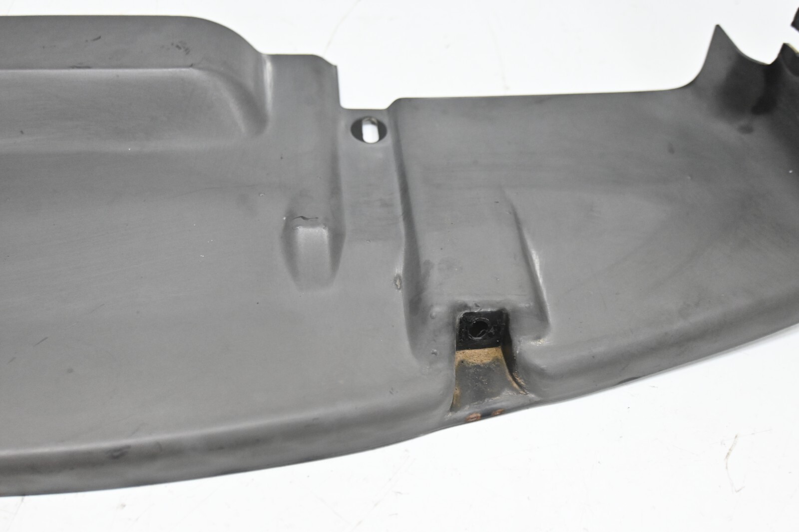 ⭐ 03-08 Maserati Quattroporte Front Lower Bumper Radiator Duct Vent Trim Oem