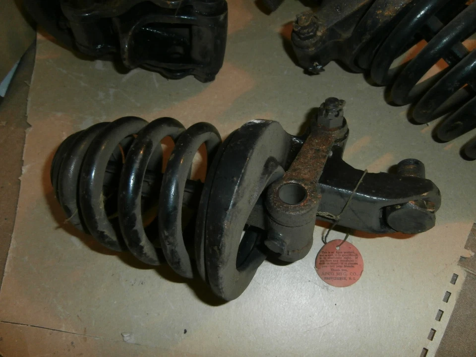 4 Amortiguadores NOS 1923 Ford Modelo T APCO Foto 4 de 4