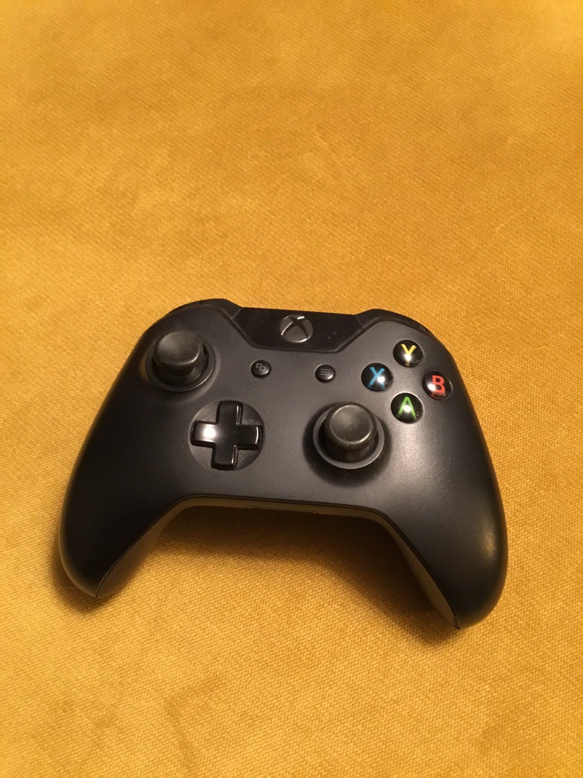 Xbox One Official Black Wireless Controller Model 1537 full working order