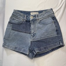 Bullhead Women Mom Patch Denim Shorts Size 1